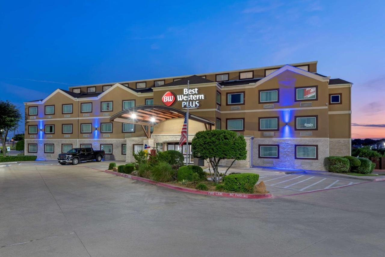 Best Western Plus Arlington North Hotel Exterior photo